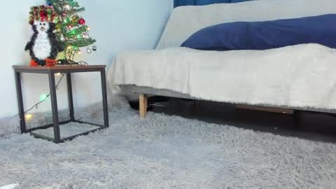 Mariana Vargas online show from 12-10-24, 04:38