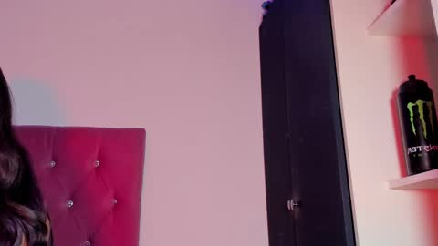 Snapshot of marianawlls chatting on 09-18-25, 03:19 mariana williams online show from 09-18-25, 03:19