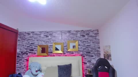 Mariana online show from 03-12-25, 12:10