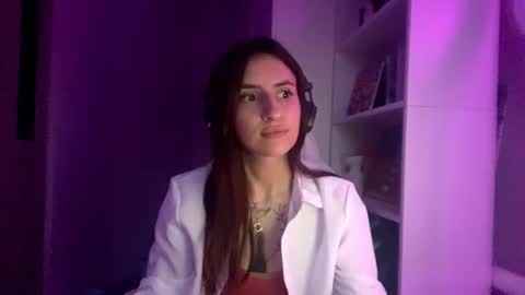 Snapshot of marianelatreff chatting on 06-18-26, 05:28 Monica online show from 06-18-26, 05:28