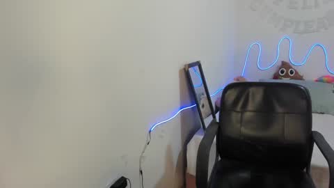 Mariangel online show from 12-22-24, 07:42