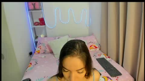 Snapshot of mariangel_3 chatting on 07-10-26, 06:54 Mariangel online show from 07-10-26, 06:54