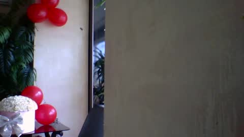 Snapshot of marianna1977 chatting on 02-14-25, 11:10 marianna1977 online show from 02-14-25, 11:10