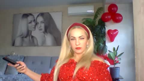 Snapshot of marianna1977 chatting on 02-16-25, 02:00 marianna1977 online show from 02-16-25, 02:00