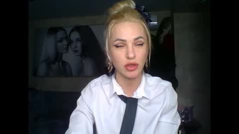 Snapshot of marianna1977 chatting on 02-21-25, 08:49 marianna1977 online show from 02-21-25, 08:49