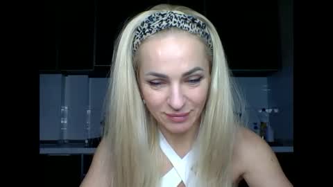 Snapshot of marianna1977 chatting on 03-04-25, 01:12 marianna1977 online show from 03-04-25, 01:12