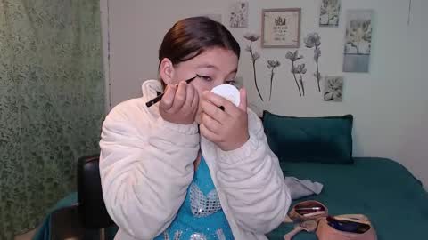 Mariana online show from 03-10-25, 12:18