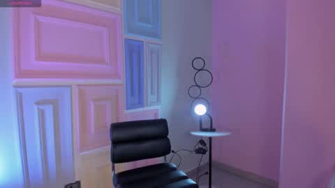 Snapshot of mariannelane1 chatting on 11-13-25, 08:30 Marianne online show from 11-13-25, 08:30