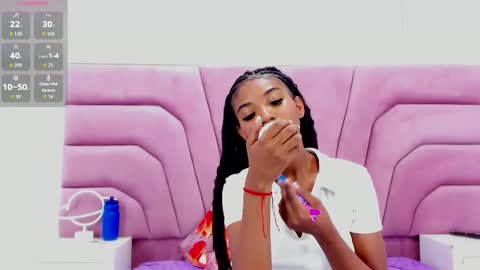 Snapshot of marianrosse chatting on 10-06-25, 08:06 marianrosse online show from 10-06-25, 08:06