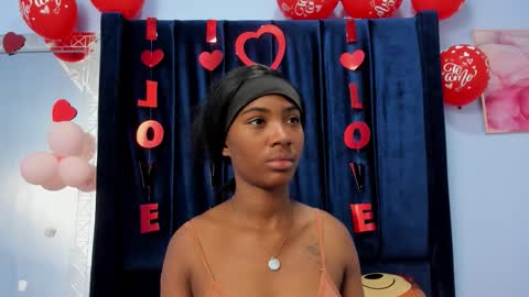 Snapshot of marianrosse chatting on 02-17-26, 09:21 marianrosse online show from 02-17-26, 09:21