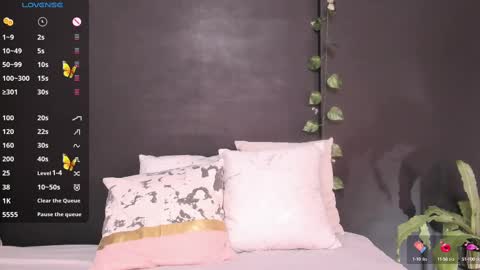 Snapshot of mariateresa11 chatting on 02-23-25, 10:49 Theressa online show from 02-23-25, 10:49