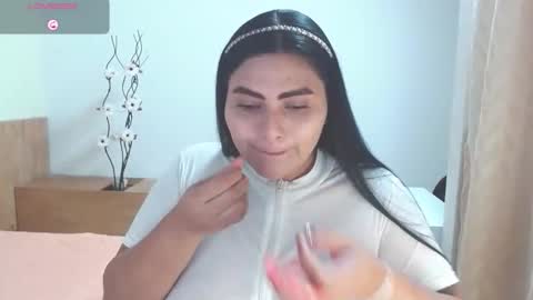 mariavex online show from 12-15-25, 08:46