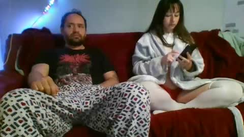 Maria Von Schnee online show from 12-16-24, 07:04