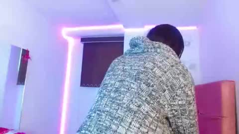 Snapshot of maribelsex303av chatting on 02-20-25, 04:46 maribelsex303av online show from 02-20-25, 04:46