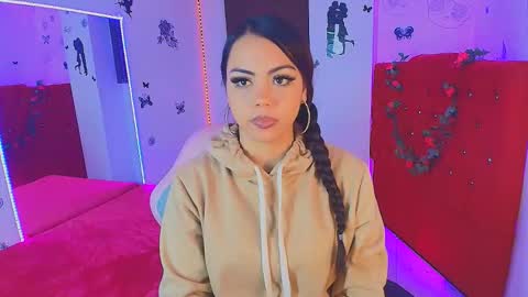 Snapshot of maribelsex303av chatting on 09-18-25, 12:07 maribelsex303av online show from 09-18-25, 12:07