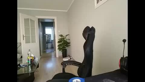 Snapshot of maribor5879 chatting on 02-05-25, 03:09 maribor5879 online show from 02-05-25, 03:09