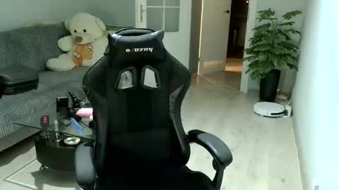 Snapshot of maribor5879 chatting on 03-11-25, 01:37 maribor5879 online show from 03-11-25, 01:37