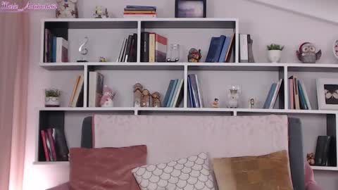 Snapshot of marie_antoinette62 chatting on 12-10-24, 06:28 Maria online show from 12-10-24, 06:28