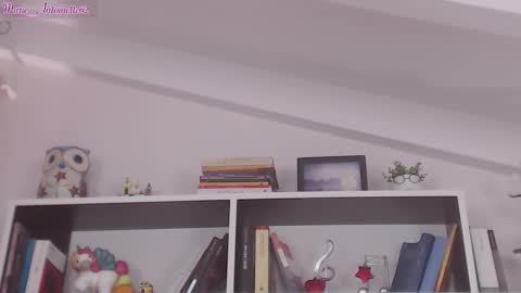 Snapshot of marie_antoinette62 chatting on 10-02-25, 06:20 Maria online show from 10-02-25, 06:20