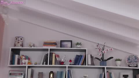 Snapshot of marie_antoinette62 chatting on 11-13-25, 07:57 Maria online show from 11-13-25, 07:57