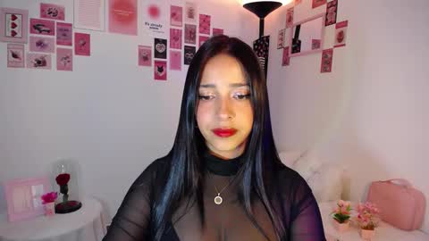 Nicolle online show from 02-02-26, 03:16