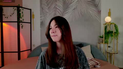 Snapshot of marie_diaze chatting on 06-02-26, 05:09 Marie LEAVE YOUR WITH ME online show from 06-02-26, 05:09