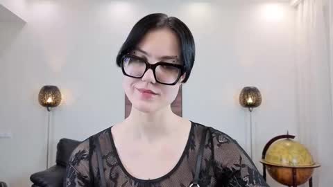 Marie Fitch online show from 02-24-26, 01:03