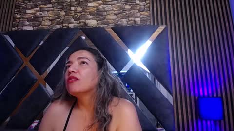 marie_hss online show from 02-04-25, 01:56