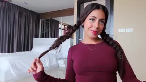 Marie online show from 10-01-25, 08:09