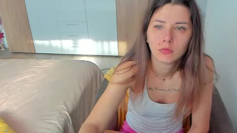 Marie   online show from 04-14-26, 05:46