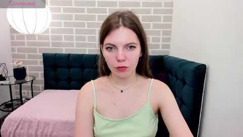 Snapshot of marie_reyes_ chatting on 10-05-25, 01:48 Mary 3 online show from 10-05-25, 01:48