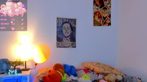 Snapshot of marieetaylor chatting on 04-29-26, 07:09 Mariee online show from 04-29-26, 07:09