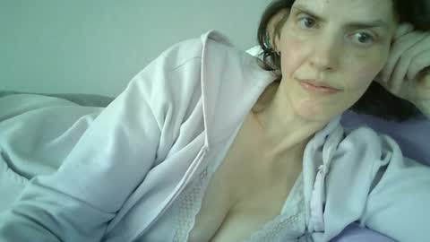Snapshot of mariejojo chatting on 07-06-26, 04:53 Mariejojo online show from 07-06-26, 04:53