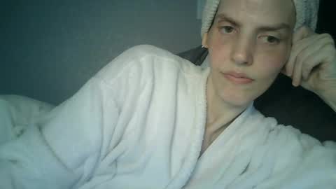Snapshot of mariejojo chatting on 07-13-26, 01:03 Mariejojo online show from 07-13-26, 01:03