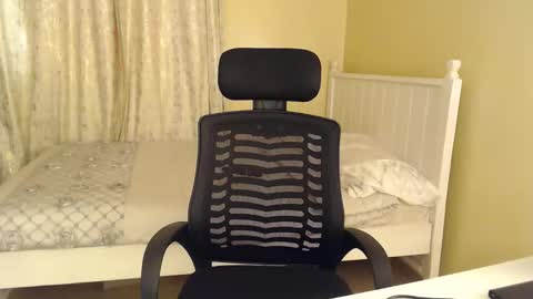 Snapshot of mariejuana_bliss chatting on 11-26-25, 11:22 mariejuana online show from 11-26-25, 11:22