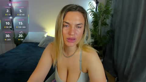 Mariel online show from 05-27-26, 01:46