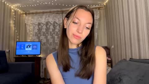 Marie online show from 11-19-25, 03:34