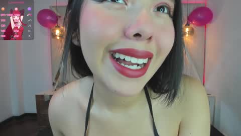 Snapshot of marielqueenx chatting on 01-27-25, 07:24 Viviana online show from 01-27-25, 07:24