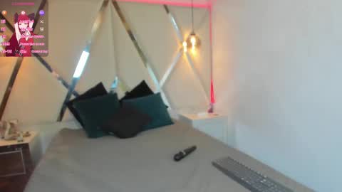 Viviana online show from 02-11-25, 05:58