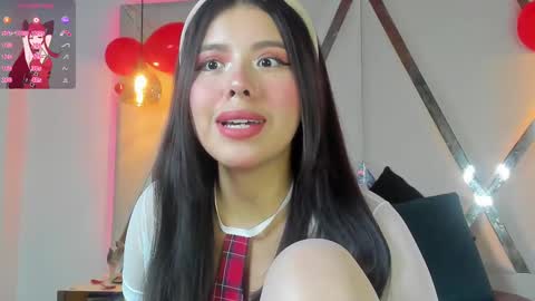 Snapshot of marielqueenx chatting on 03-01-25, 06:24 Viviana online show from 03-01-25, 06:24