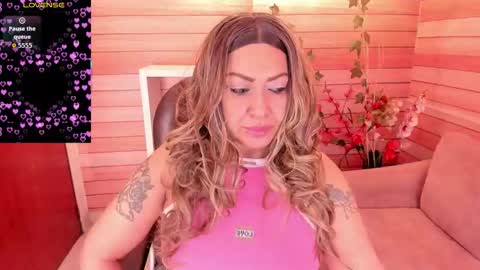 Snapshot of marien_thomson_ chatting on 01-13-26, 12:16 Marien online show from 01-13-26, 12:16