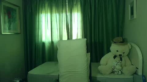 Snapshot of mariettee chatting on 04-25-26, 10:07 Djpegasus online show from 04-25-26, 10:07