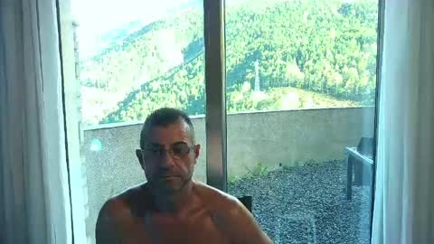 Snapshot of mariettee chatting on 05-11-26, 06:19 Djpegasus online show from 05-11-26, 06:19