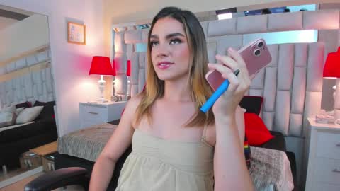 Snapshot of mariiahneedles chatting on 01-14-25, 07:43 mariiahneedles online show from 01-14-25, 07:43