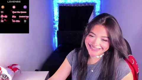 Snapshot of mariiana_hasper chatting on 03-11-25, 12:11 Mariana Hasper online show from 03-11-25, 12:11