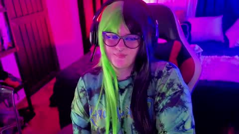 mariiana_velezz online show from 04-16-26, 06:25