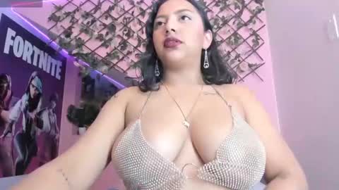 Snapshot of mariilulp303av chatting on 03-09-25, 12:42 Marilu online show from 03-09-25, 12:42