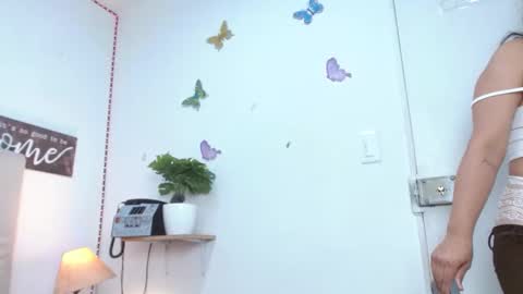 Snapshot of mariilulp303av chatting on 03-11-25, 08:42 Marilu online show from 03-11-25, 08:42