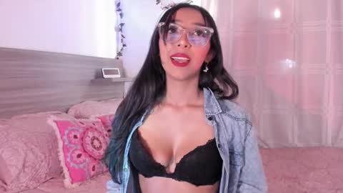 Luna Dulk online show from 12-03-25, 01:53