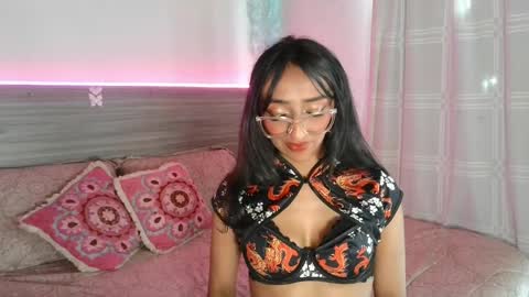 Luna Dulk online show from 04-16-26, 04:30